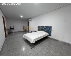 ALQUILER PISO 8 HABITACIONES ZONA COLON
