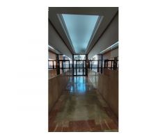 PARA ENTRAR A VIVIR, CON ASCENSOR Y BALCON