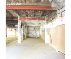 Local comercial en Alquiler en Cornella de Llobregat, Barcelona