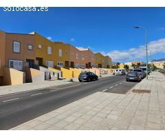VENTA -  PARCELA URBANA  DE 2.980 M2  - URBANIZACIÓN LOS CANARIOS