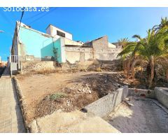 SE VENDE CASA CON FINCA EN CASA AYALA