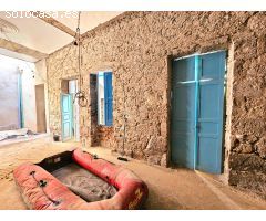 SE VENDE CASA CON FINCA EN CASA AYALA