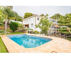 Villa muy espaciosa en una de las mejores urbanizaciones de la costa mediterránea