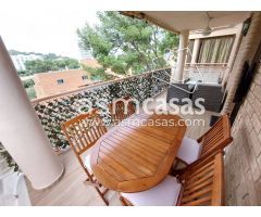 Inmobiliaria en Benicasim alquila apartamento zona Voramar