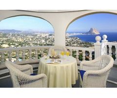 Villa con hermosas vistas sobre la bahía de Calpe