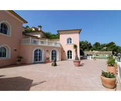 Hermosa villa de lujo en La Sella, Denia