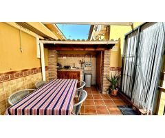 CHALET ADOSADO EN ALHAURÍN DE LA TORRE