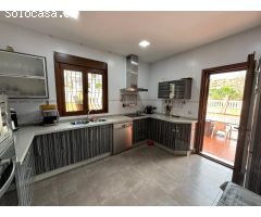 ESTUPENDO CHALET CON OFICINA Y 14 GARAJES