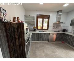 ESTUPENDO CHALET CON OFICINA Y 14 GARAJES