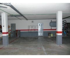 Plaza de garaje con trastero en Urb. Torre en Conill. / HH Asesores, Inmobiliaria en Burjassot /