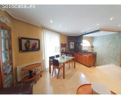 Magnífico adosado con elegantes acabados. / HH Asesores, Inmobiliaria en Burjassot/