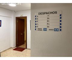 Se alquila estupendo despacho en la calle Jorge Juan. / HH Asesores, Inmobiliaria en Burjassot/