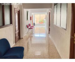 Se alquila estupendo despacho en la calle Jorge Juan. / HH Asesores, Inmobiliaria en Burjassot/