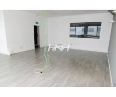 Oficina en Alquiler en Valencia de las Torres, Valencia