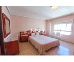 Piso en Venta en Burjassot, Valencia
