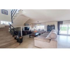 Chalet en Venta en Riba - Roja de Turia, Valencia