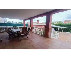 Chalet en Venta en Riba - Roja de Turia, Valencia