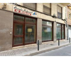 LOCAL DE 260m2 UTILES. CENTRICO