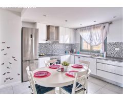 Apartamento moderno cerca del mar