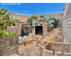 SUELO URBANO CON PEQUEÑA VIVIENDA