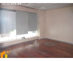 Local en venta en avd. Del Cid.