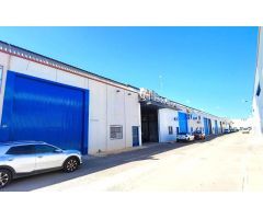 Nave en venta o en alquiler en el Poligono Industrial Oeste