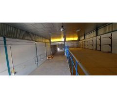 Nave en venta o en alquiler en el Poligono Industrial Oeste