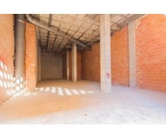 LOCAL COMERCIAL EN VENTA EN ORIHUELA ( JUNTO A CENTRO MÉDICO ÁLVAREZ DE LA RIVA).
