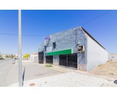 AMPLIA NAVE EN VENTA DE 1309 m2 DE SUELO INDUSTRIAL, SITUADA EN  CATRAL.