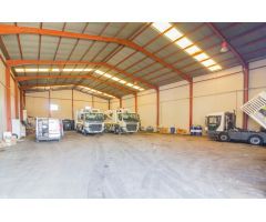 EN VENTA AMPLIA NAVE INDUSTRIAL EN CALLOSA DE SEGURA.