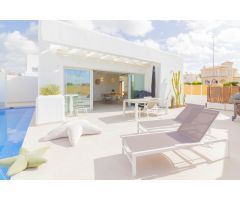 BONITAS VILLAS INDEPENDIENTES A ESTRENAR CON PISCINA PRIVADA