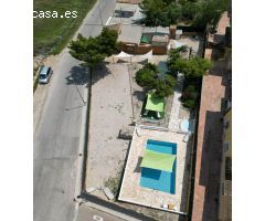 CASA EN VENTA CON AMPLIA PARCELA Y PISCINA EN COX (ZONA JABONEROS)