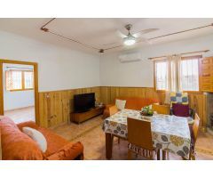 AMPLIO CHALET CON UNA PARCELA DE MÁS DE 2.700M2 EN ALBATERA (ZONA SERRALBA)