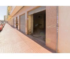 LOCAL COMERCIAL EN CALLOSA DE SEGURA.