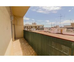 AMPLIO PISO CON TRASTERO EN CALLOSA DE SEGURA.