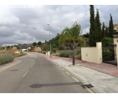 Ultimas parcelas libres unifamiliares y aisladas en urbanizacion El Mirador de la Sierrezuela.