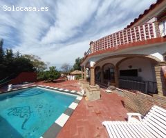 Villa en venta en Sierrezuela, Mijas Costa, con 4 dormitorios