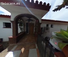 Villa en venta en Sierrezuela, Mijas Costa, con 4 dormitorios