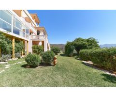 Villa espléndida de 6 dormitorios y 5 baños en La Mairena, Marbella-Ojén