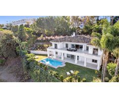 Villa de 4 dormitorios, 4 baños en Rio Real Golf, Marbella