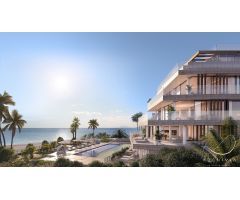 Lujoso Dúplex de 2 dormitorios, 2 baños con espectaculares vistas a la Bahía de Estepona. Obra Nueva