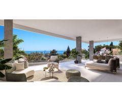 Apartamento planta baja de 2 dorm., 2 baños con Jardín a 5 minutos de Marbella