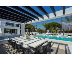 Villa de lujo de 5 dormitorios y 5 baños en Nueva Andalucía, Marbella