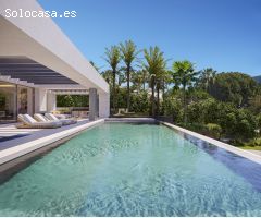 Villa de lujo 5 dormitorios y 6 baños con vistas al Mar y la Montaña. La Quinta, Benahavís, Marbella