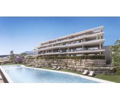 Apartamento planta baja de 3 dormitorios, 2 baños y jardín con vistas al mar. La Resina, Estepona