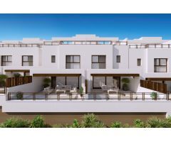 Adosado de 3 dormitorios, 2 baños, solarium y vistas al mar. La Cala Resort, Mijas