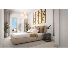 Apartamento planta baja de 3 dormitorios y 2 baños con gran jardín y vistas al Mar. Benalmádena