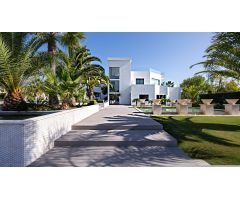 Villa de lujo de 11 dormitorios en exclusiva urbanización de Nueva Andalucía
