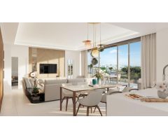 Apartamento planta baja de 3 dormitorios, 3 baños y jardín. Los Monteros, Marbella