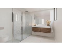 Apartamento planta baja de 3 dormitorios, 3 baños y jardín. Los Monteros, Marbella